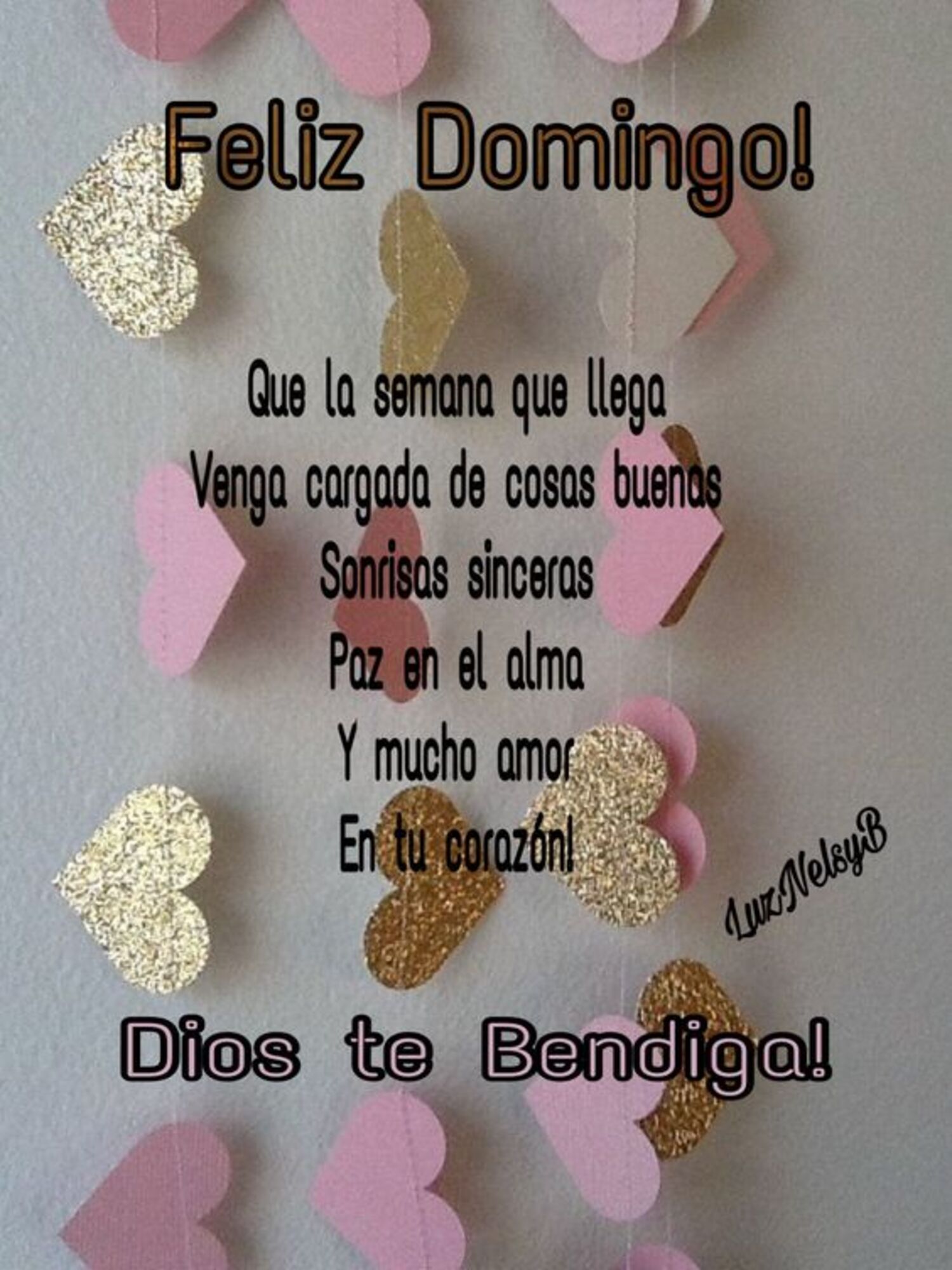 Feliz domingo, que la semana que llega venga cargada de cosas buenas sonrisas sinceras paz en el alma y mucho amor en tu corazon! Dios te bendiga